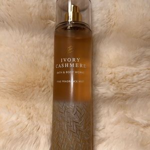 NEW YEAR EVES SPECIAL ~ Ivory Cashmere Fragrance Mist